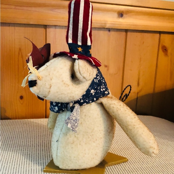 Patriotic Mouse - Picture 2 of 2